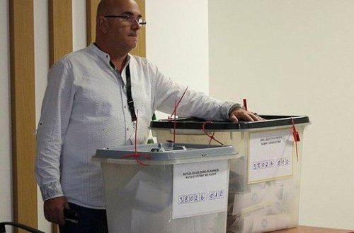 Kosovonun şimalında yerli seçkilərdə səsvermə başa çatıb