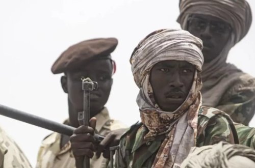 4000 İngiltərə vətəndaşı Sudanda qapalı vəziyyətdə qalıb