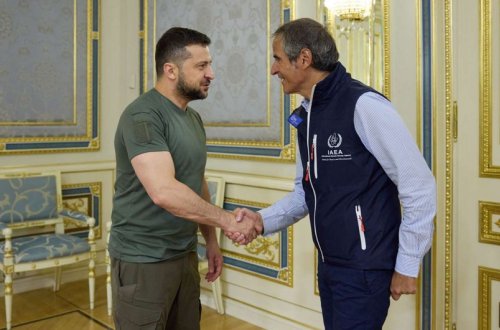 AEBA rəhbəri və Volodimir Zelenski Zaporojye AES-dəki durumu müzakirə edib