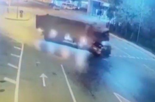 Üç nəfərin öldüyü qəzanın - Videosu