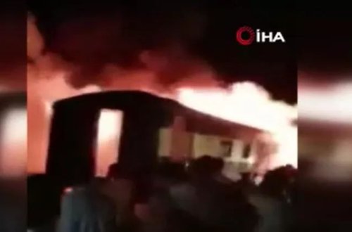 Pakistanda qatarda yanğın baş verib: 7 ÖLÜ