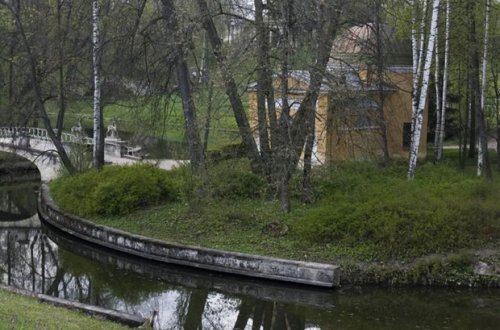 Sankt-Peterburqun üç rayonunda partlayış səsi eşidildi