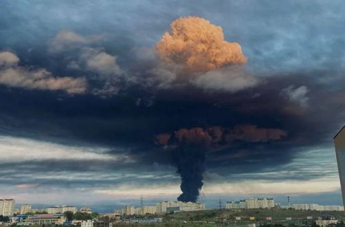 Sevastopolda PUA hücumundan sonra dəhşətli yanğın - FOTO/VİDEO