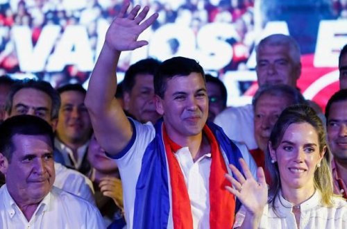 Paraqvayın yeni prezidenti Santyaqo Pena oldu