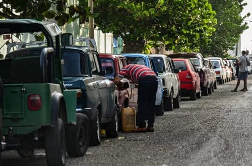 Yanacaq qıtlığının yaşandığı Kubada 1 May paradı ləğv edildi