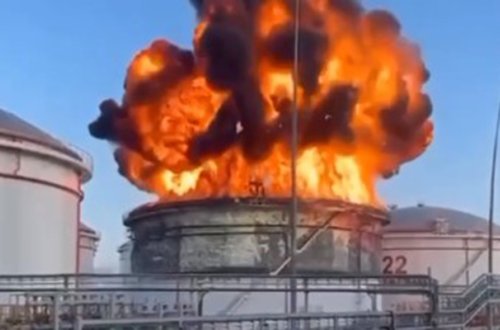 Rusiyada neft anbarında güclü yanğın - Video