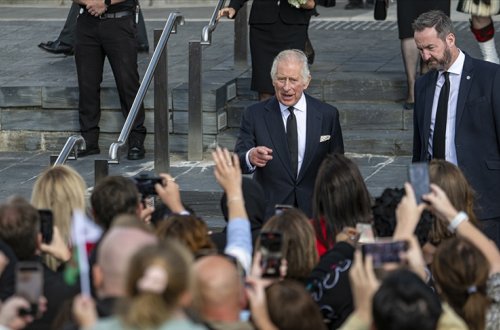 İngiltərə kralının tacqoyma mərasimində 203 ölkədən 2000-dən çox qonaq iştirak edəcək