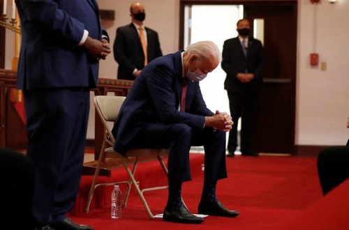 Baydenin əcnəbi ilə qanunsuz pul mübadiləsi barədə sənəd ortaya çıxıb