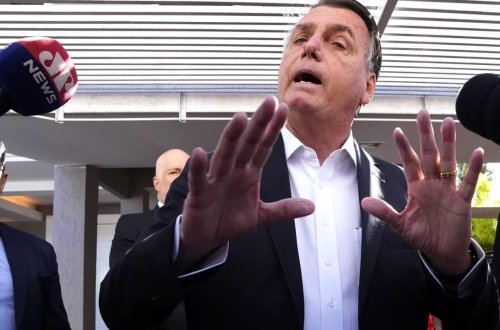 Braziliyanın keçmiş prezidentinin evinə polis basqın etdi