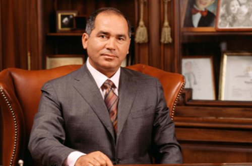 Milyarder Fərhad Əhmədov 90 min manat borcunu ödəmir - Məhkəməyə verilir