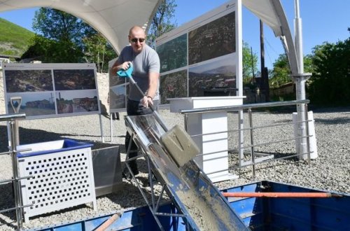 Prezident Tuğda İnzibati Mərkəzin təməlini qoyub