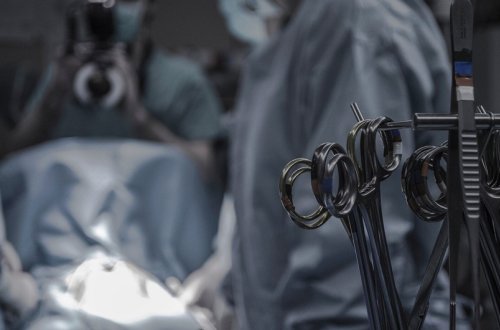 Robot cərrah sidik kisəsinin ilk transplantasiyasını həyata keçirəcək