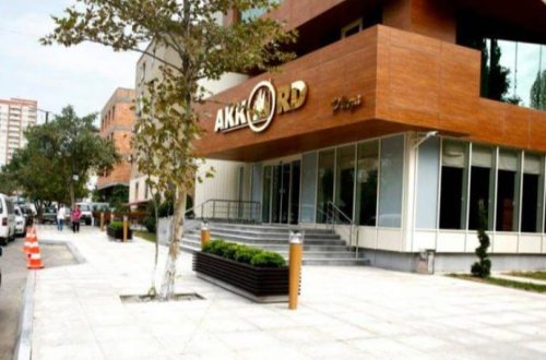 Qazinin çənəsini sındıran idmançıya cinayət işi açıldıb (VİDEO/YENİLƏNİB)