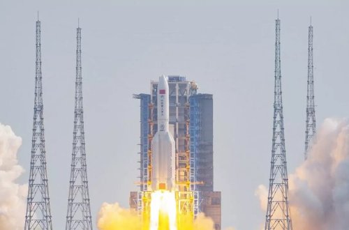 Çinin təkrar istifadə edilə bilən kosmik gəmisi Dünyaya qayıdıb