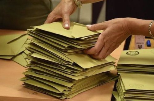 Əlcəzairdə Türkiyədə seçkilər üçün səsvermə prosesi başa çatıb