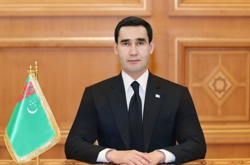 Президент Туркменистана прибыл в Москву на парад в честь дня Победы