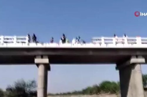 Hindistanda avtobus körpünün üstündən çaya düşüb: 22 ÖLÜ