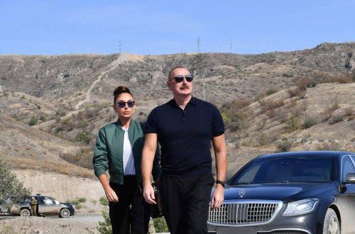 İlham Əliyev və Mehriban Əliyeva Şuşada bir sıra tədbirlərdə iştirak ediblər