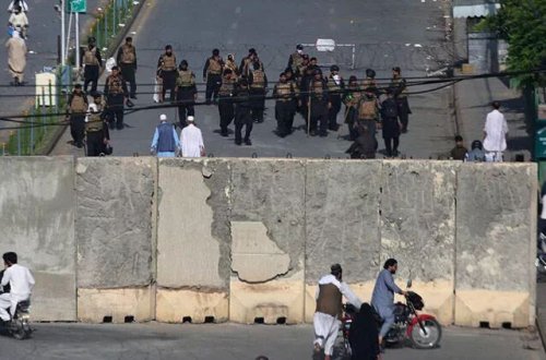 Pakistanda İmran Xan etirazlarında ölənlərin sayı 9-a çatıb