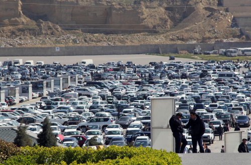 Maşın bazarında ajiotaj - yeni qayda bazarı çalxalayır