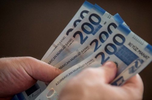 Gömrük Komitəsinin sabiq vəzifəli şəxsinin rüşvəti necə aldığı məlum olub