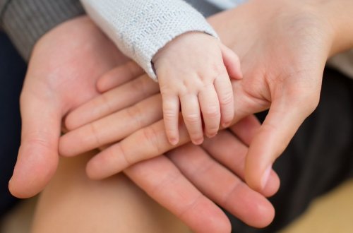 Azərbaycanda selektiv abortla bağlı vəziyyət ürəkaçan deyil, qızların sayı kəskin azalıb