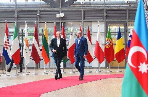 İlham Əliyev və Şarl Mişelin görüşündə Brüssel formatının bərpasından məmnunluq ifadə olunub