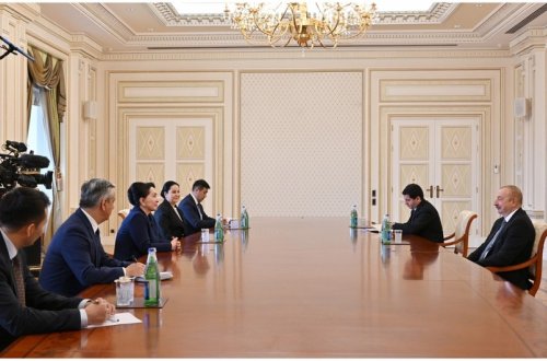 İlham Əliyev Özbəkistan Ali Məclisi Senatının sədrini qəbul edib