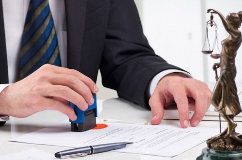 Yaxın qohumları Azərbaycan vətəndaşı olanlara daimi yaşamaq icazəsi verilib