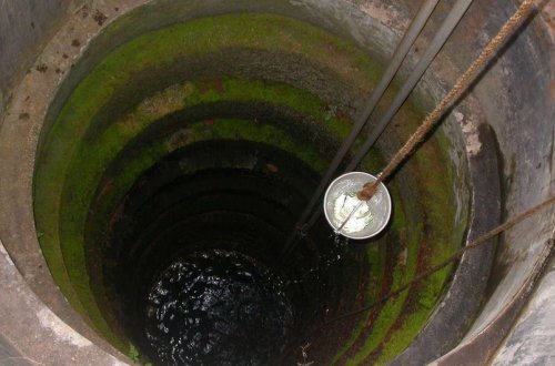 В Баку трагически погибли двое детей