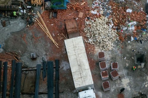 Xırdalanda tikinti şirkətindən 20 000 manatlıq inşaat materialları oğurlanıb