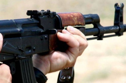 İrəvanda atışmada vəzifəli şəxs yaralandı