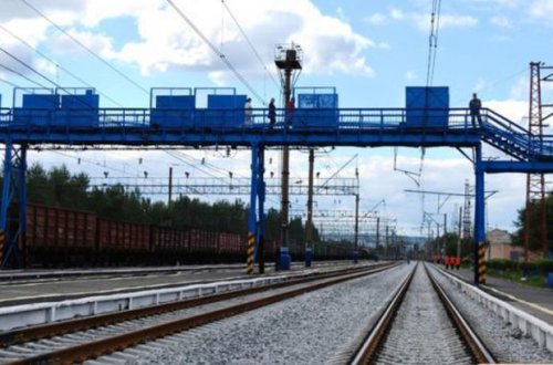 Krımda naməlum pilotsuz təyyarə dəmiryolu relslərinin üzərinə düşdü