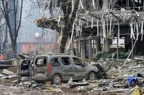 Rusiya ordusu Xersonu bombalayıb, 2 mülki şəxs həlak olub