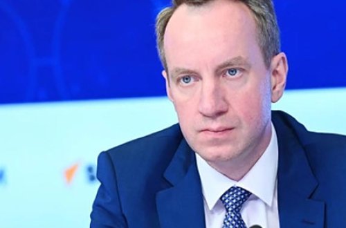 Rusiyanın təhsil nazirinin müavini təyyarədə dünyasını dəyişdi