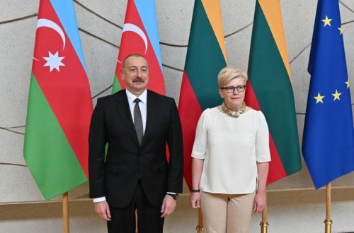 Vilnüsdə İlham Əliyevin Litvanın baş naziri ilə görüşü başlayıb - FOTO