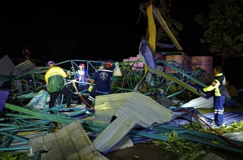 Tailandda idman meydançasının damı uçub, 7 şagird ölüb