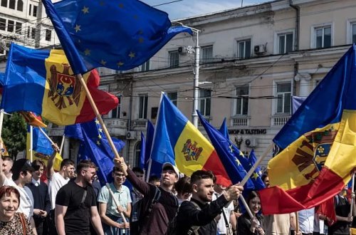 Moldovada on minlərlə insan Avropa İttifaqına üzvlük üçün aksiya keçirib