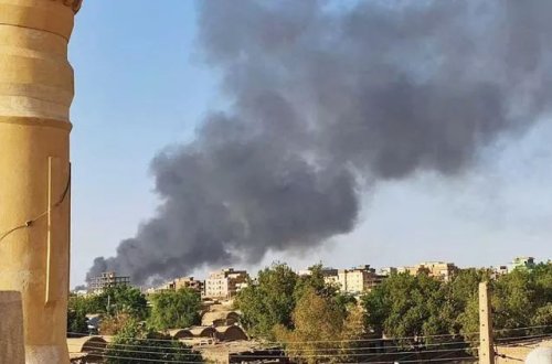 Döyüş təyyarələri Sudanın paytaxtını bombalayıb
