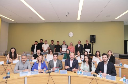 “Media savadlılığı və dezinformasiya ilə mübarizə” mövzusunda keçilən təlim proqramı yekunlaşıb