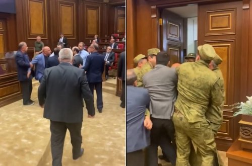 Ermənistan parlamentində dava düşüb