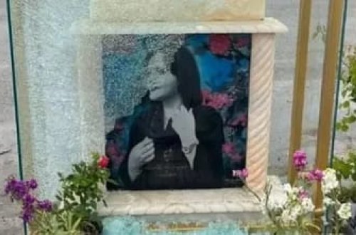 İranda Məhsa Əmininin məzarına hücum edilib