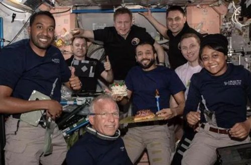 BƏƏ astronavtı ad gününü kosmosda qeyd edib