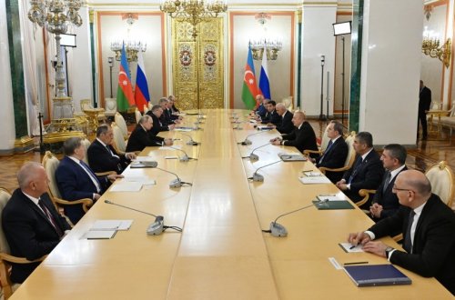 Moskvada Prezident İlham Əliyevin Prezident Vladimir Putinlə görüşü başlayıb