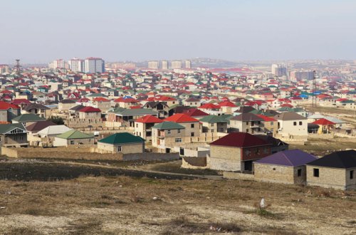 Bu torpaqlarda ev tikənlər 