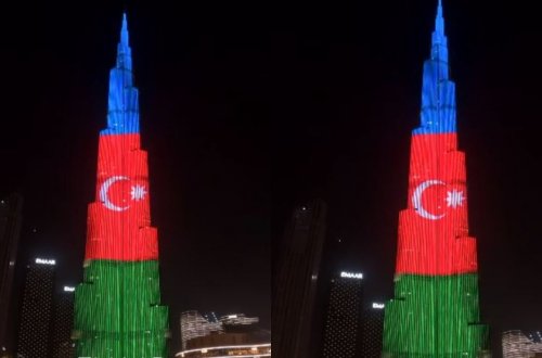 Dünyanın ən hündür binası bayrağımızın rənglərinə büründü (VİDEO)