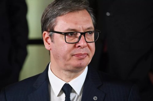 Serbiya prezidenti partiyasının liderliyindən imtina etdi