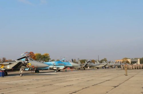 Rusiya ordusu Ukraynada aerodroma raket zərbələri endirdi - FOTO