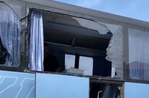 Rus Dram Teatrının avtobusu qəzaya düşdü - Video