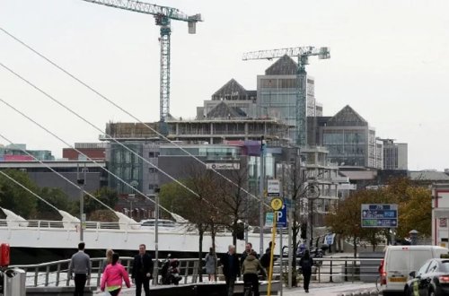 İrlandiyanın əhalisi 171 ildən sonra ilk dəfə 5 milyonu ötüb